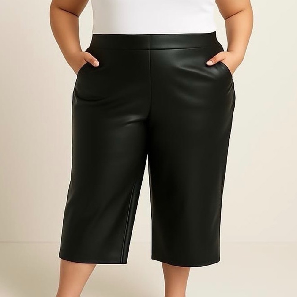 T Tahari Faux Leather‎ Black Wide Leg Cropped Pants Women's Plus Size 24W